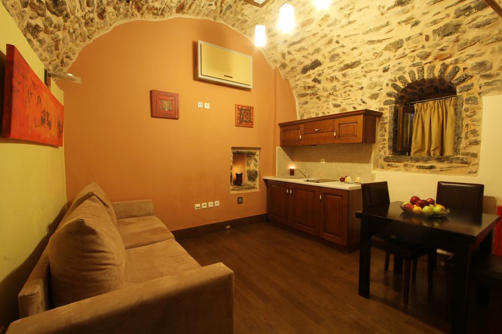 Medieval Castle Mesta Phòng bức ảnh